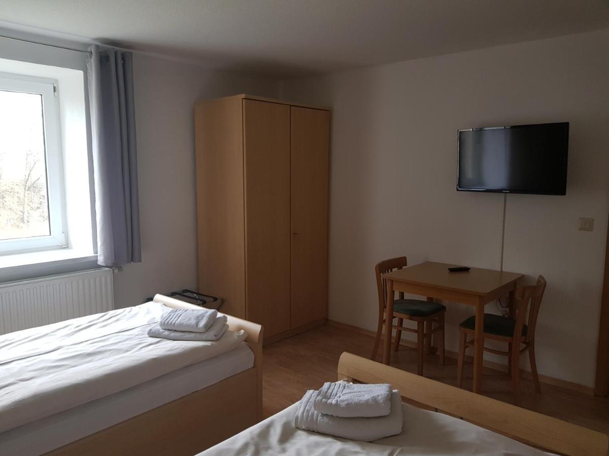 Gaestehaus Am Stadtrand Gorlitz Bagian luar foto